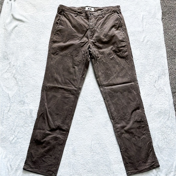 Men’s Joseph Abboud 34x34 Brown Twill Chino Pants - Picture 4 of 6